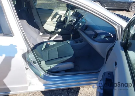 2010 Honda Insight Ex z USA, uszkodzony, nr VIN JHMZE2H73AS003663